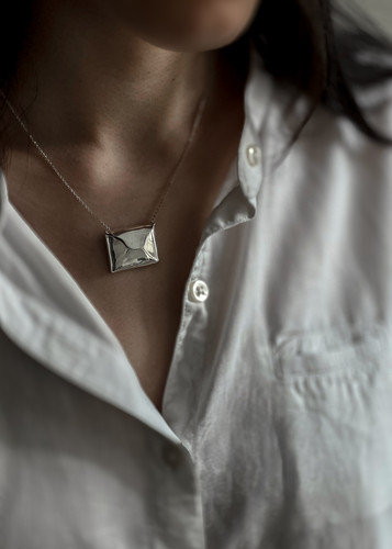 گردنبند نقره دست ساز "پاکت"