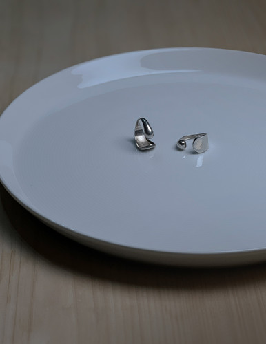 انگشتر "تو سری خور"